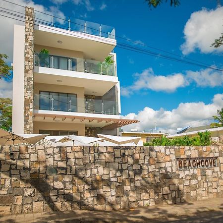 Beachcove Pereybere Beach Buitenkant foto