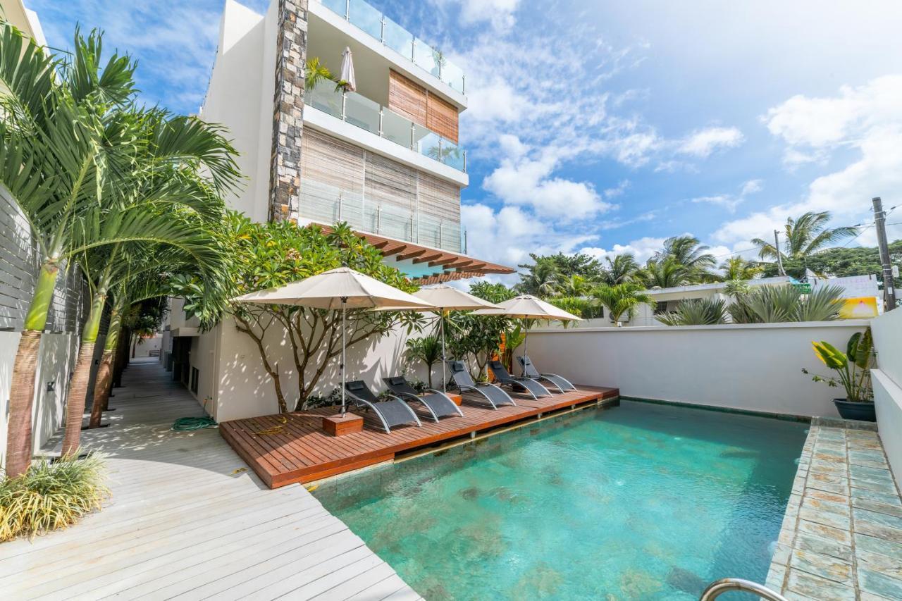 Beachcove Pereybere Beach Buitenkant foto