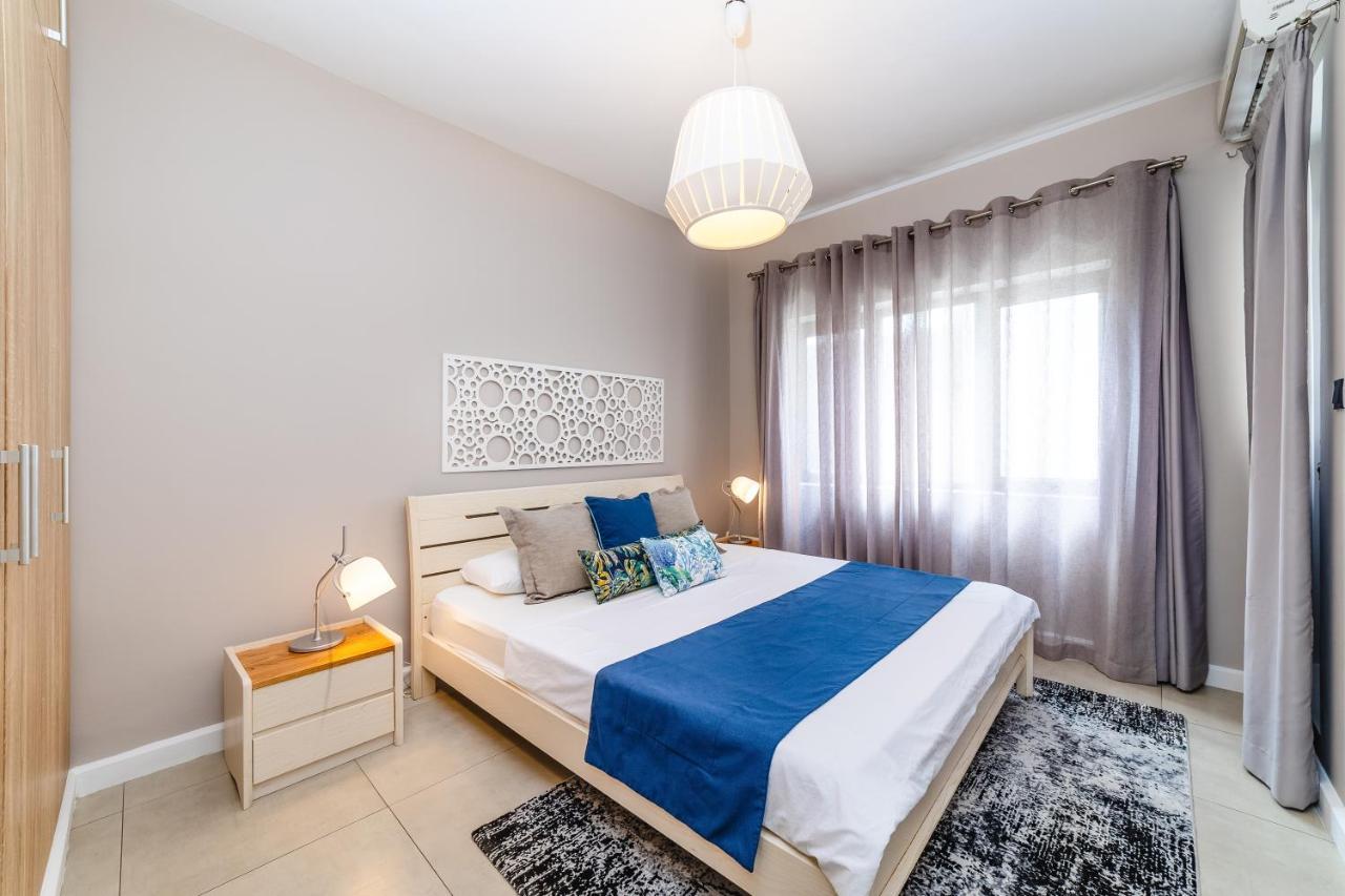Beachcove Pereybere Beach Buitenkant foto